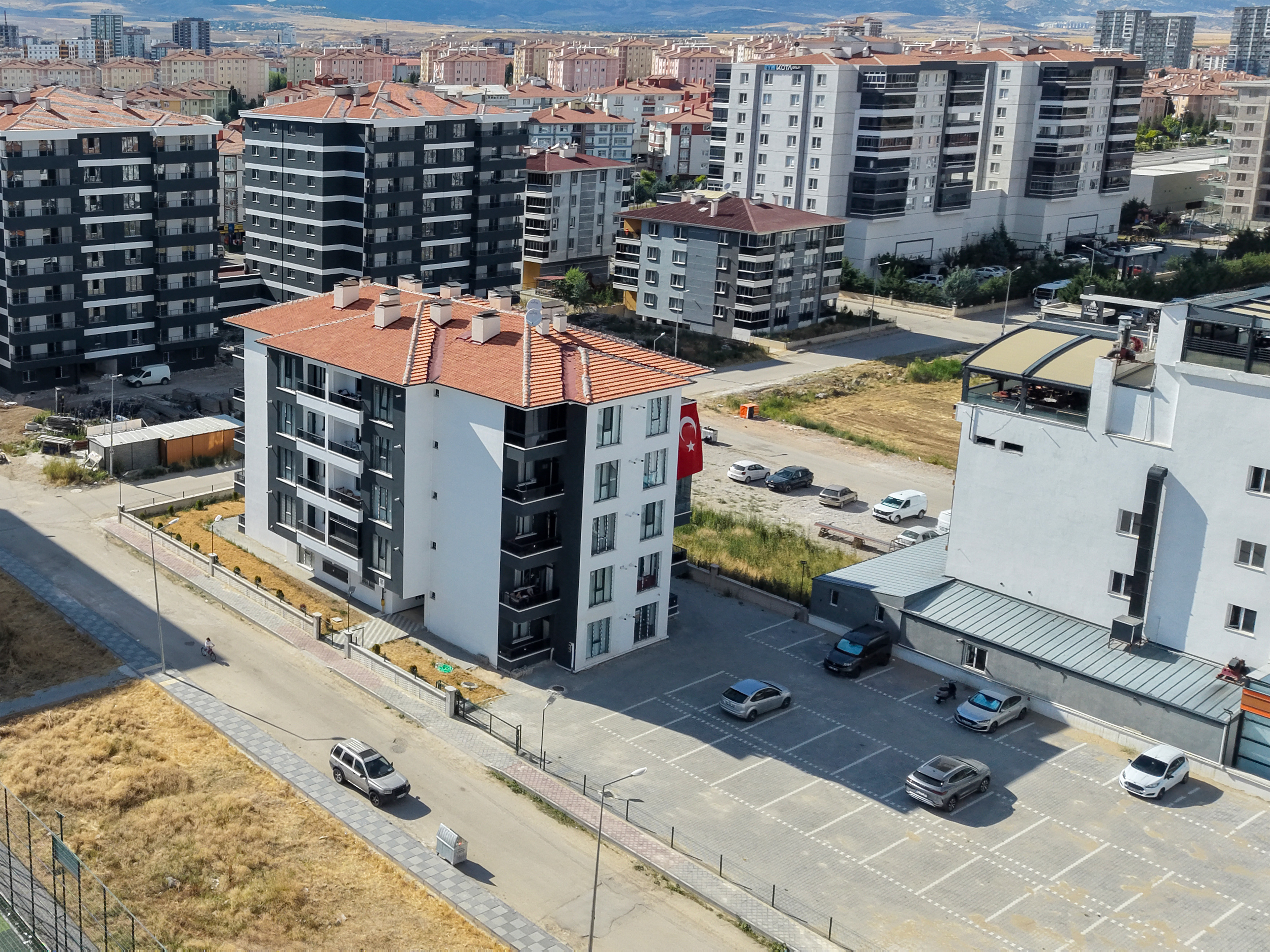 Ata Apartmanı — 7